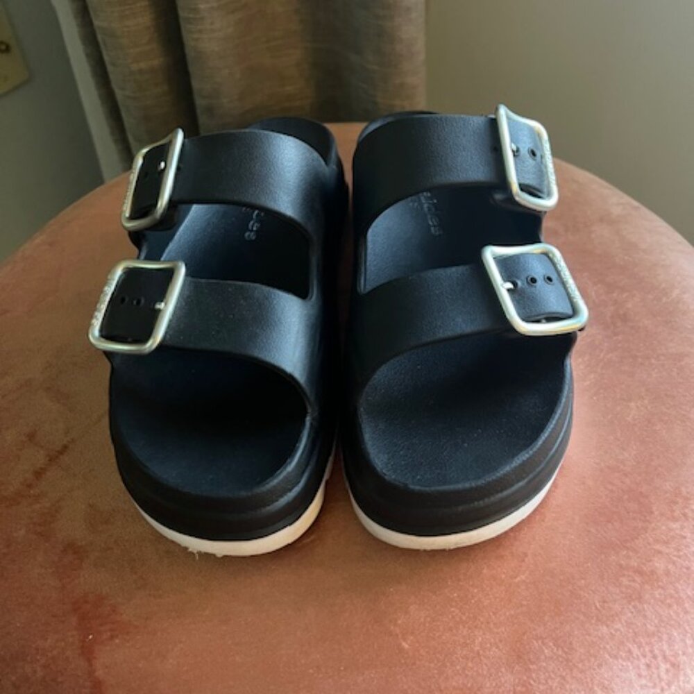 J Beach Slides - image 3